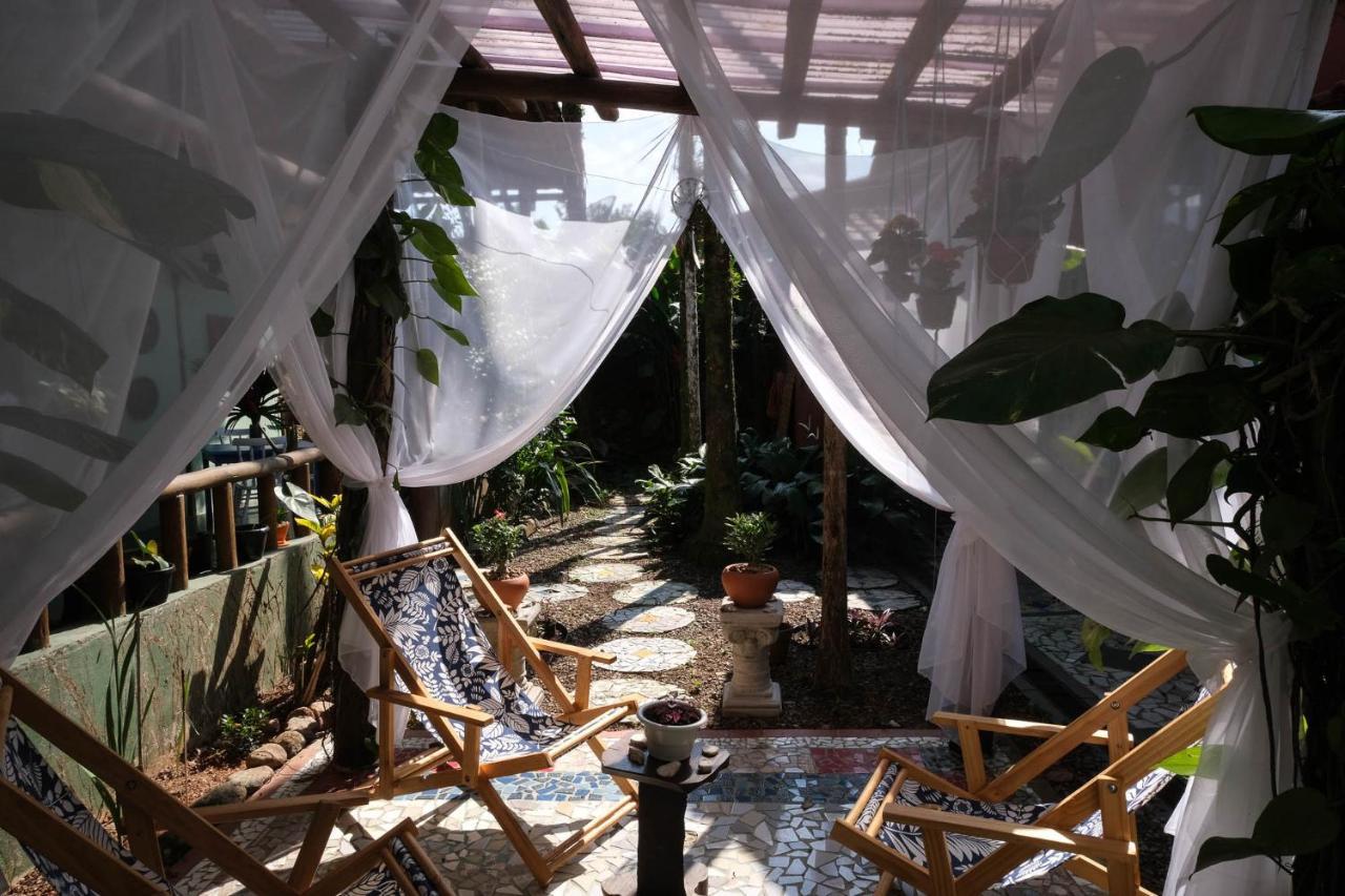 Velinn Pousada Gaia Gardens Araquari Exteriör bild