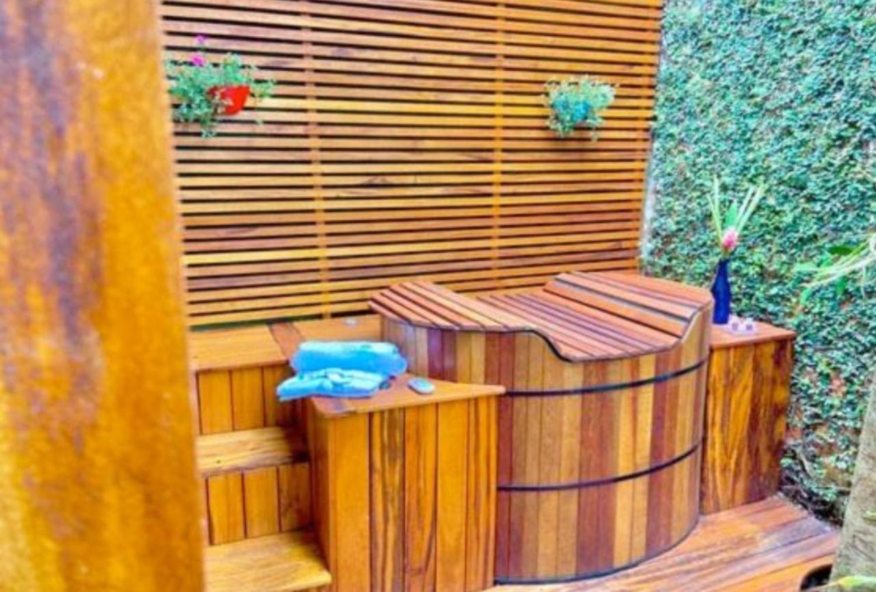 Velinn Pousada Gaia Gardens Araquari Exteriör bild